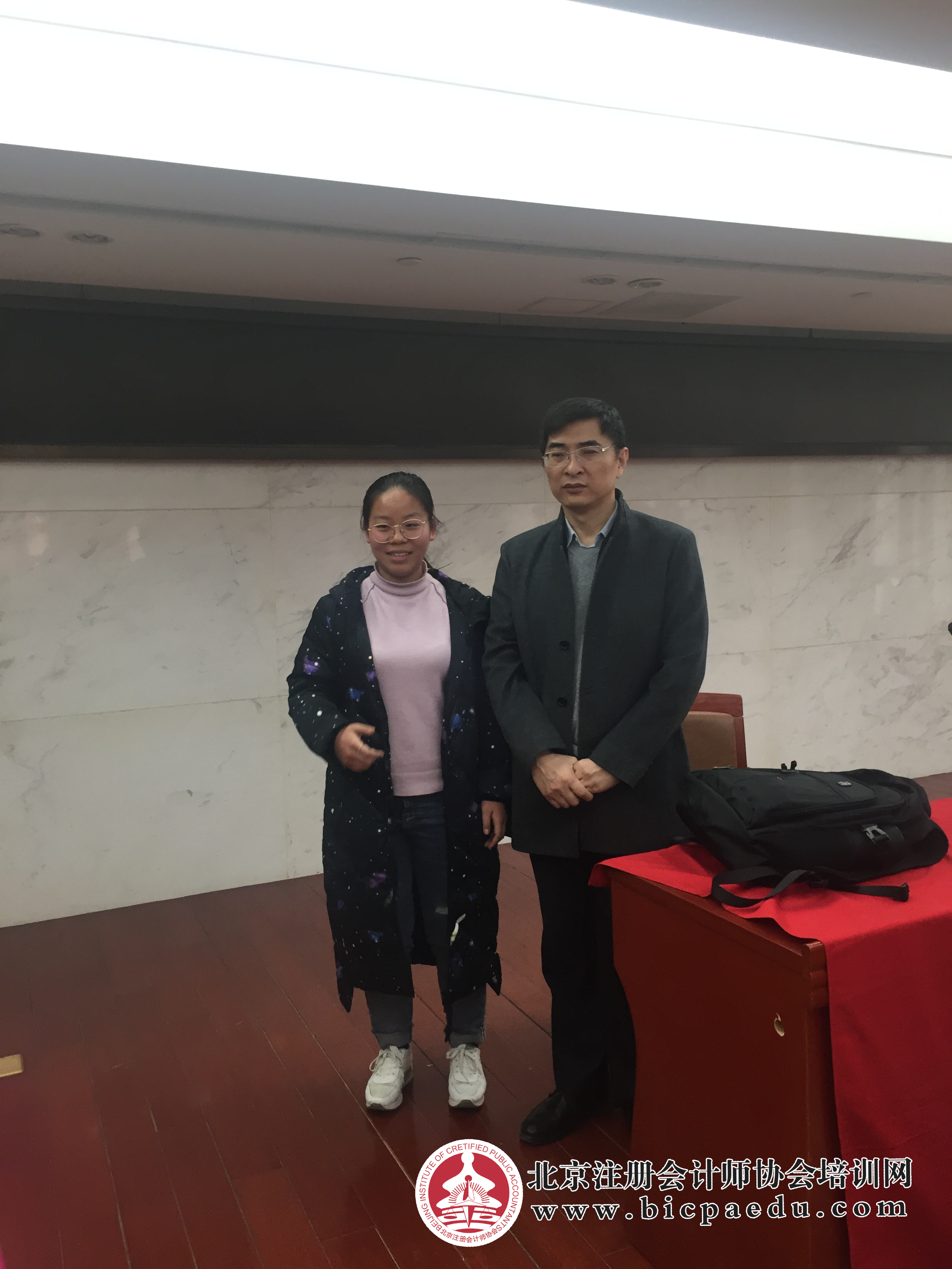 羡慕不cpa公开课后张敬富老师与粉丝现场合影